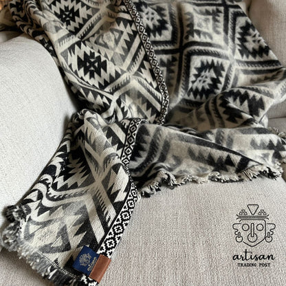 Wool Cottage Blanket | Black & White Aztec