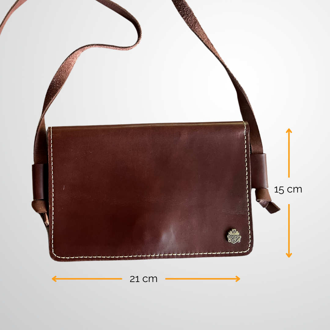 Sac à main enveloppe en cuir à bandoulière | Marron chocolat