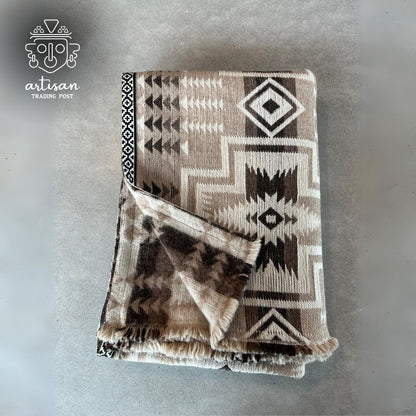 Alpaca Wool Lakeside Blanket | Coffee & Cream