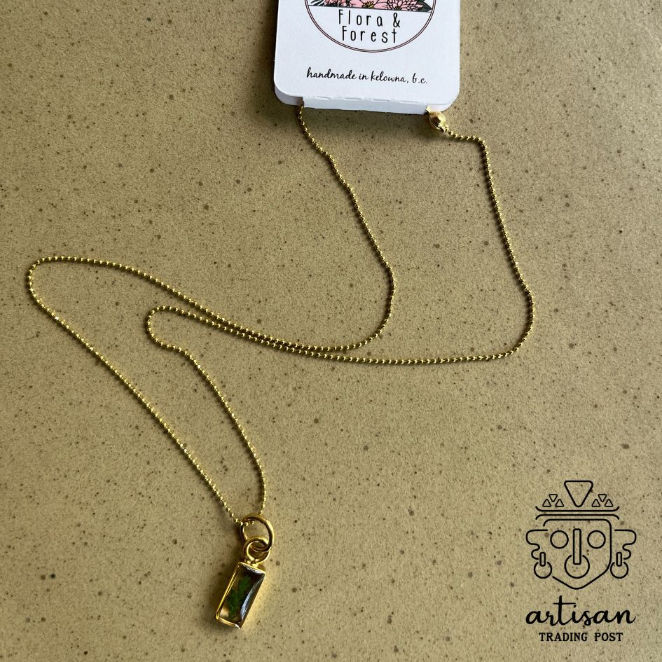 Collier rectangulaire | Petite fougère en dentelle dorée