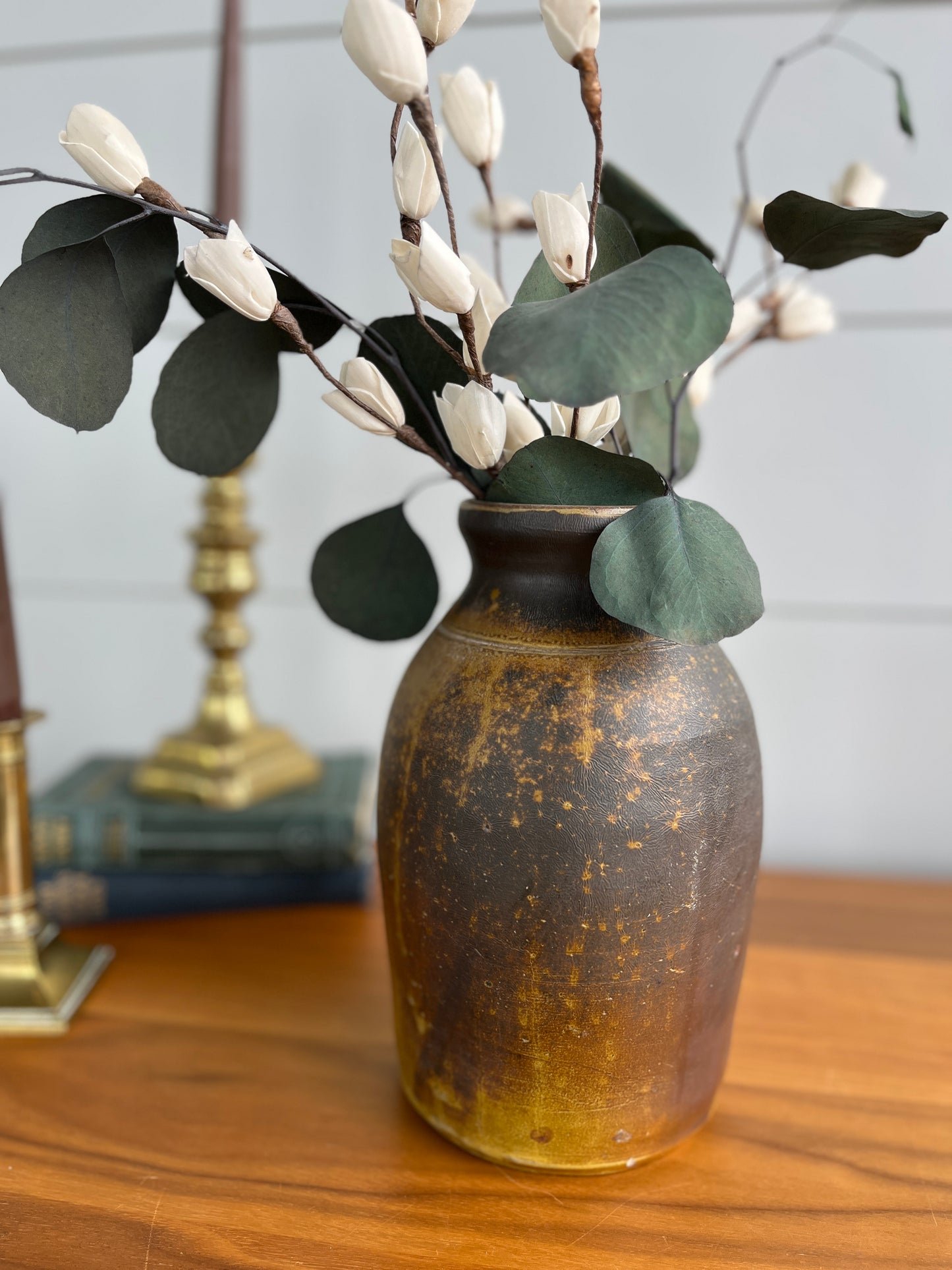 Vase en faïence vintage de taille moyenne | Patine brune
