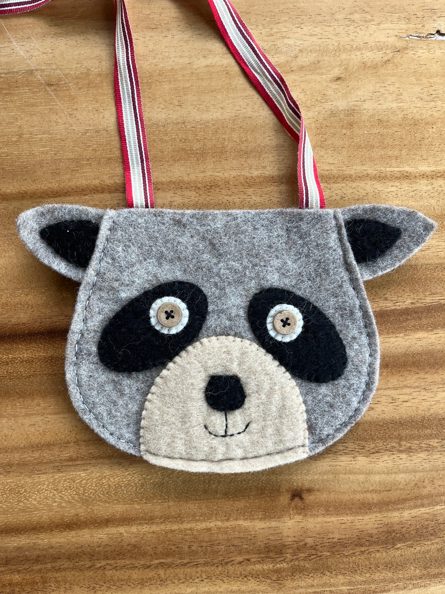 Raccoon Felt Crossbody Purse Craft Kit – DIY Animal Bag for Kids