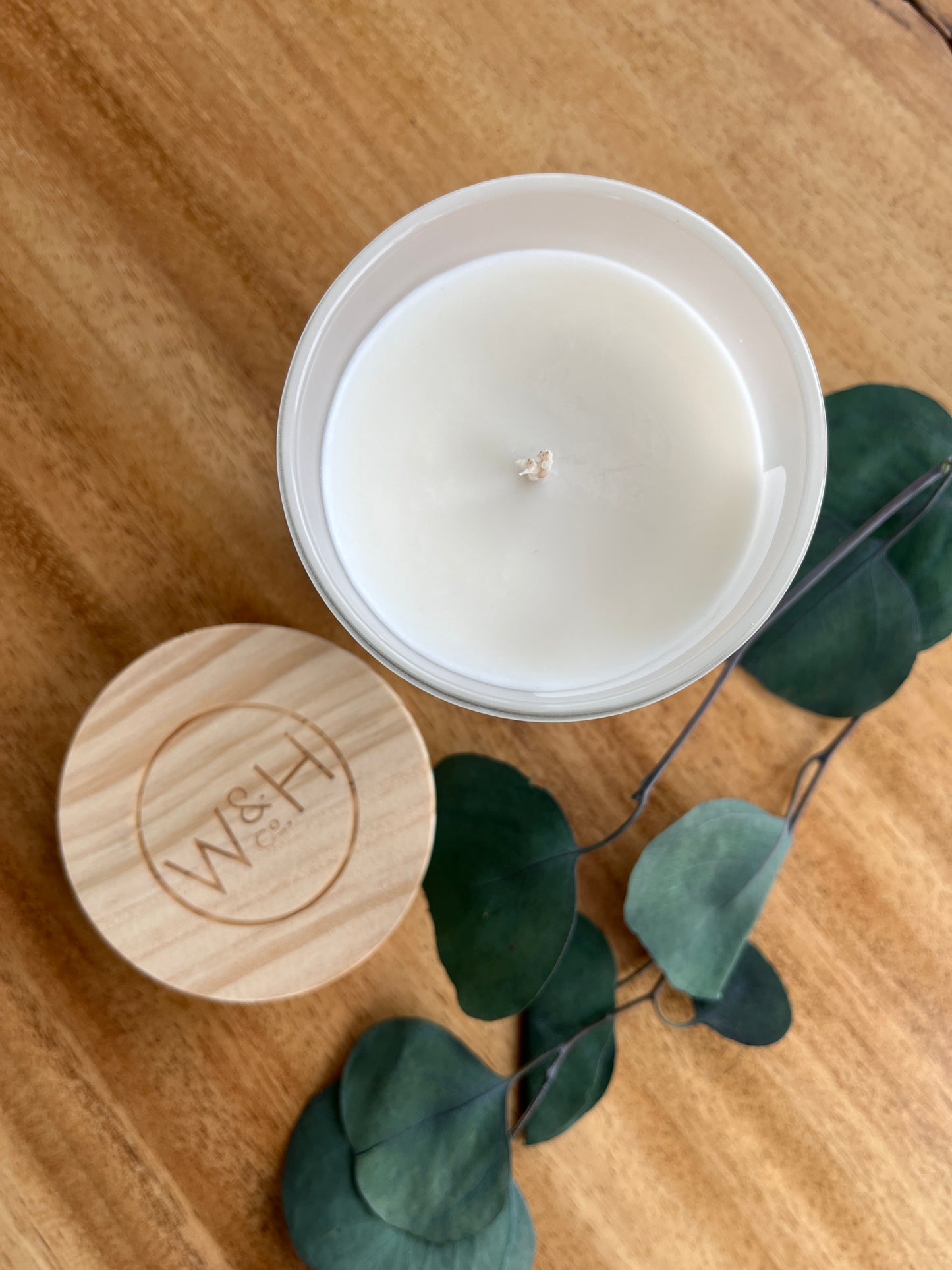 Bougie à l'eucalyptus frais | Wood and Heart Design Co.
