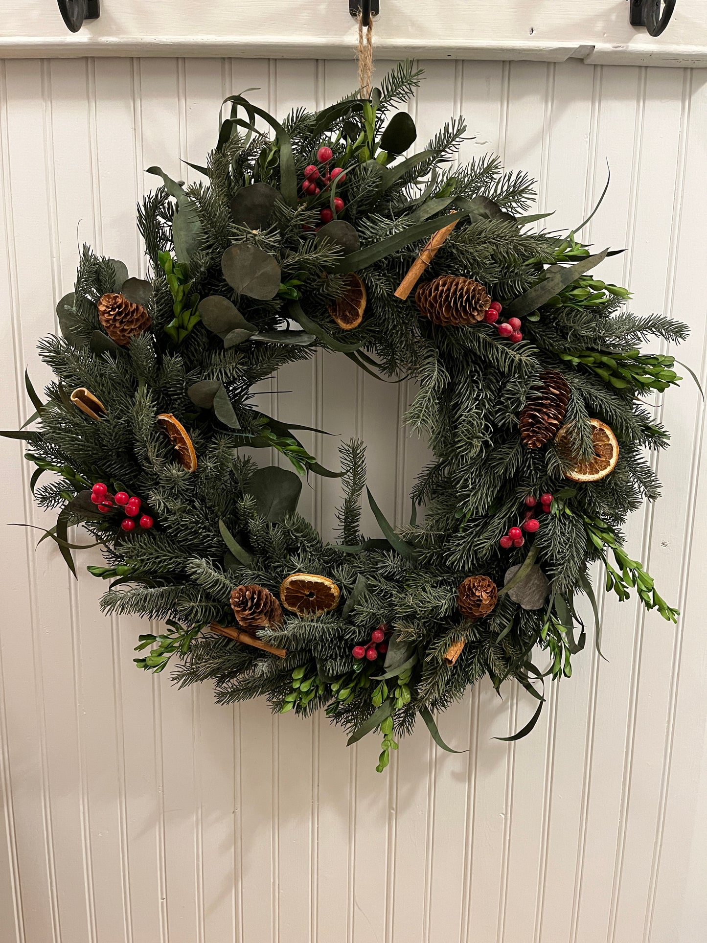 Preserved Cedar & Spruce Christmas Wreath | Natural with Berries