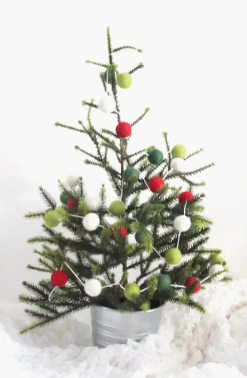 Guirlande de boules de feutre | Merry & Bright