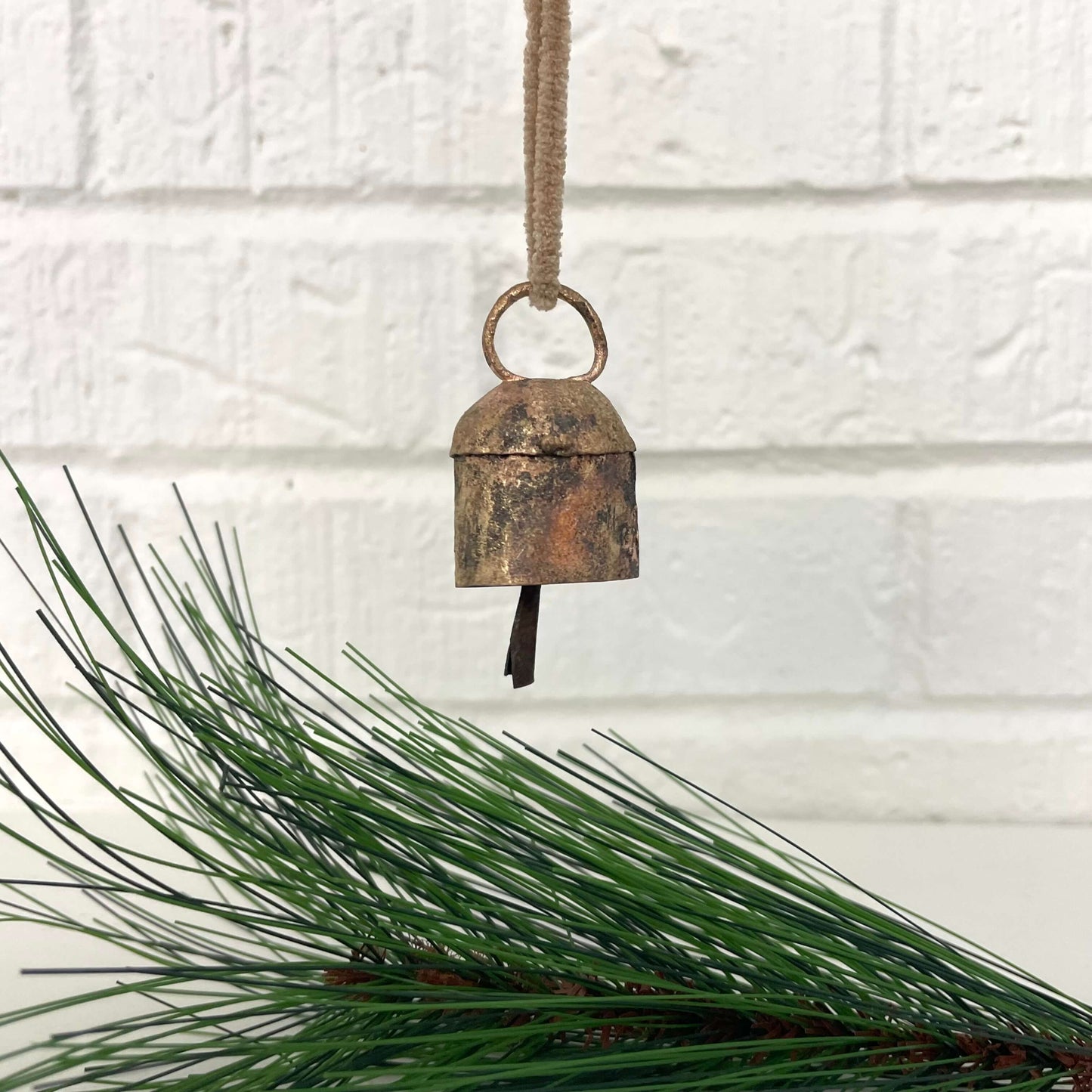 Cloche décorative rustique en laiton | Dessus rond