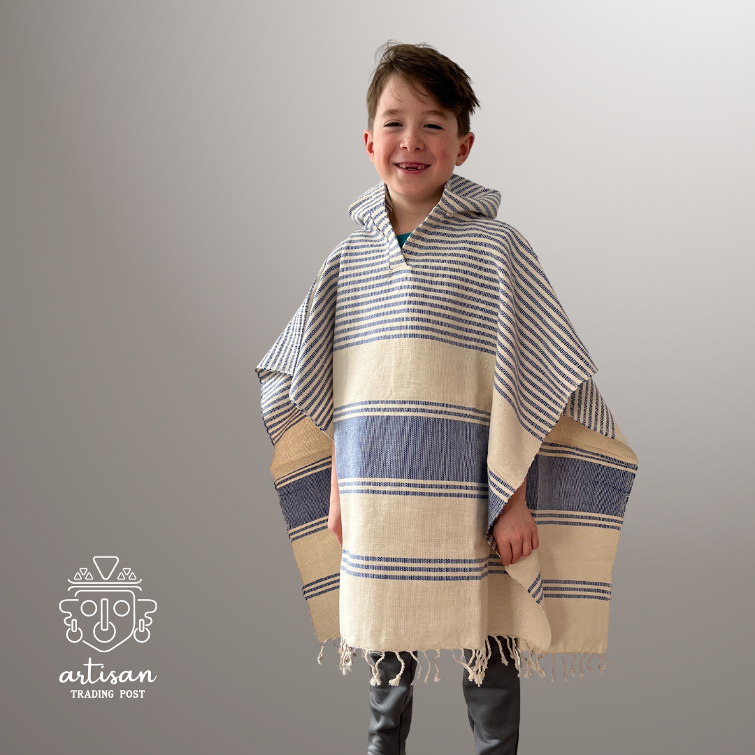 Poncho bateau junior | Coton tissé à la main | Bleu lac Joseph