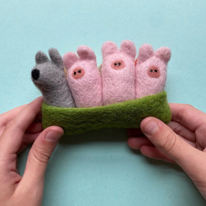 Wool "Pocket Pals" Play Set | Three Little Pigs