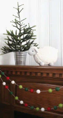 Guirlande de boules de feutre | Merry &amp; Bright