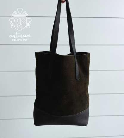Muskoka Tote Junior – Handmade Leather Bag | Midnight with Green