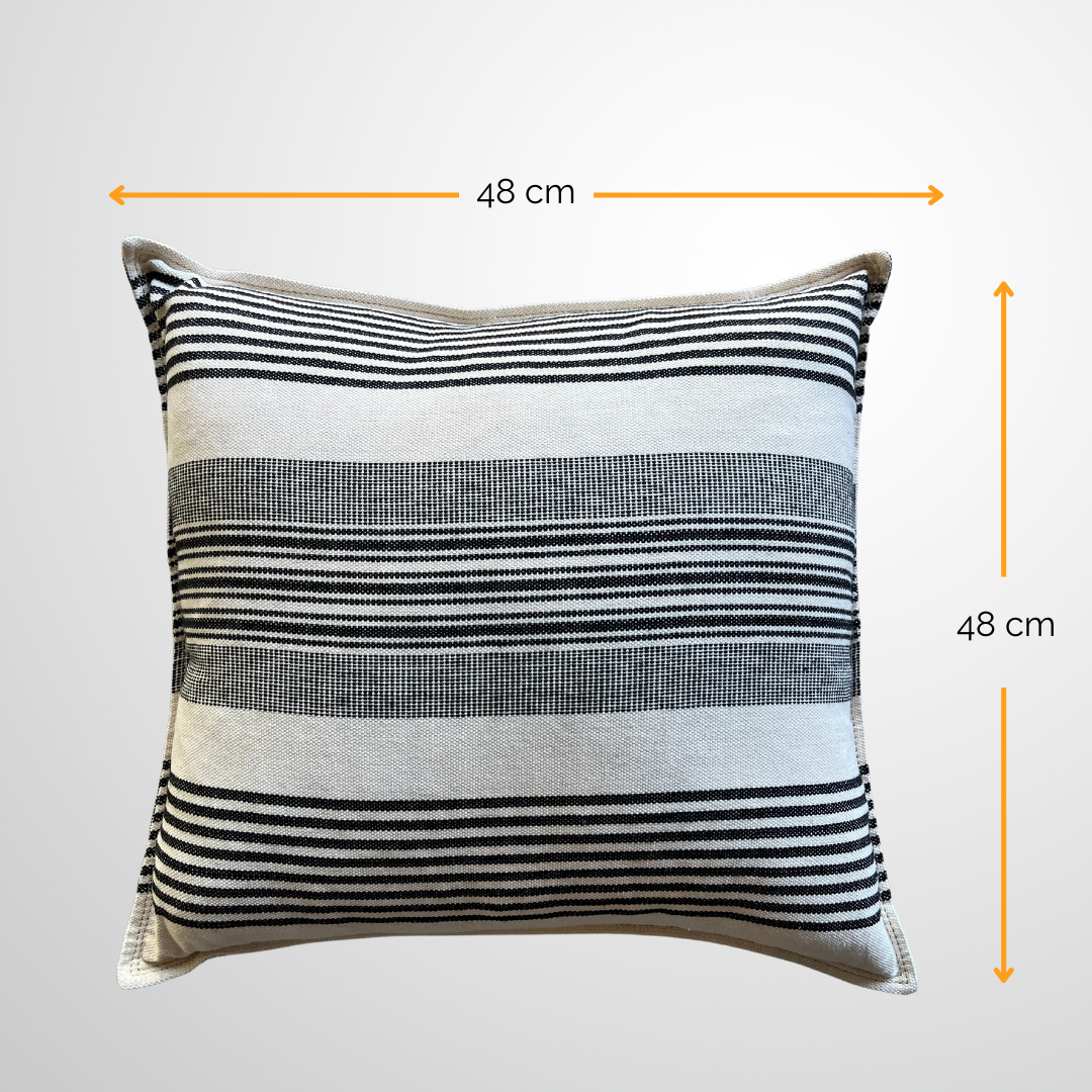 Housse de coussin en coton tissé à la main | Naturel avec noir