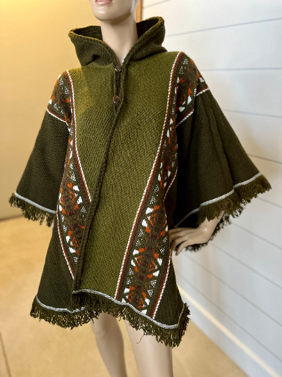 Handwoven Hooded Wool Poncho (Round Cut) | Olive